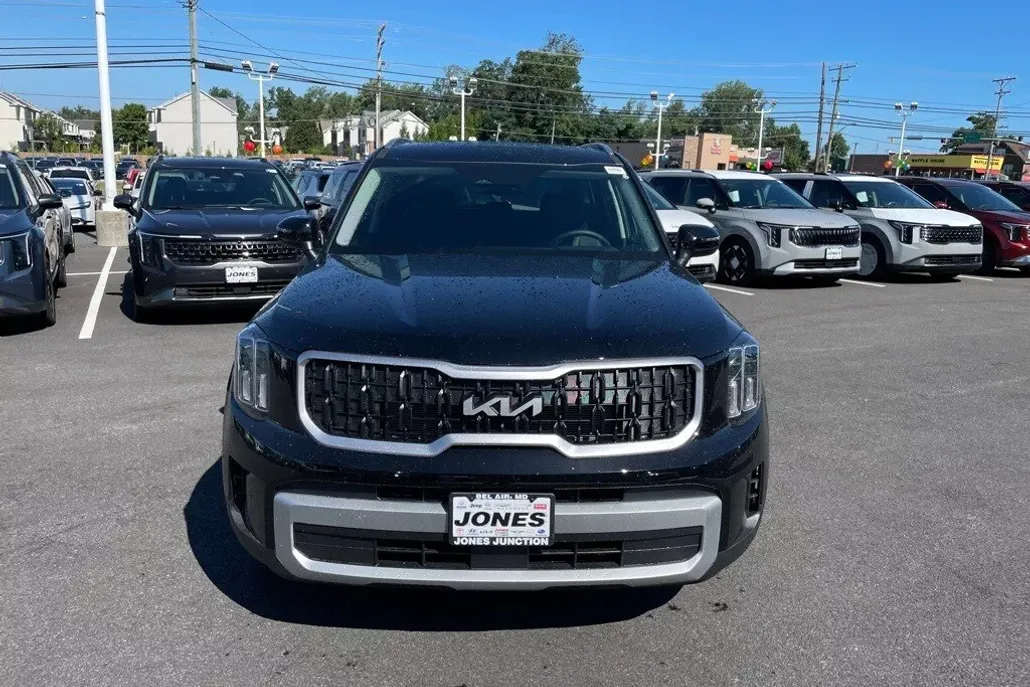 2025 Kia Telluride EX photo 1