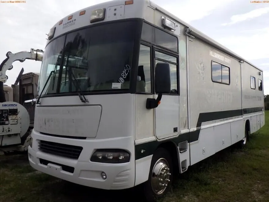 2005 Workhorse W22 photo 1