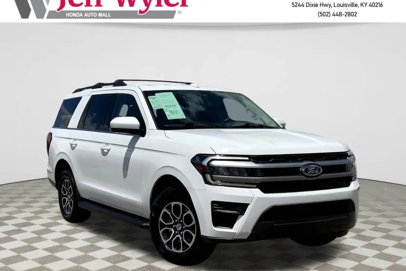 2022 Ford Expedition XLT photo 1