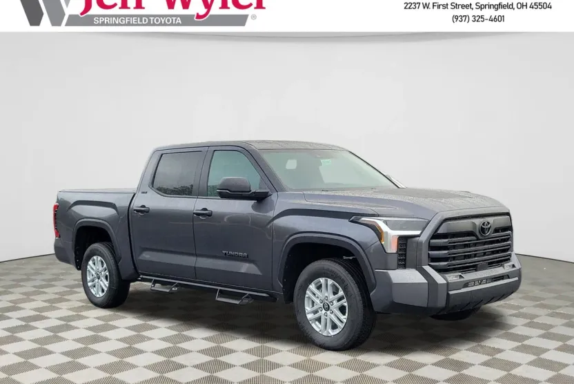 2026 Toyota Tundra SR5 CrewMax photo 1