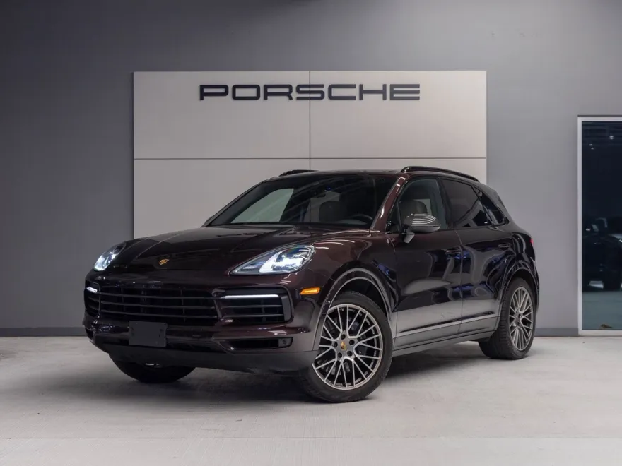 2023 Porsche Cayenne Platinum Edition photo 1