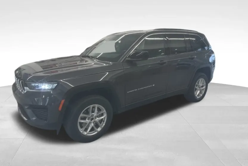 2025 Jeep Grand Cherokee Laredo X photo 1