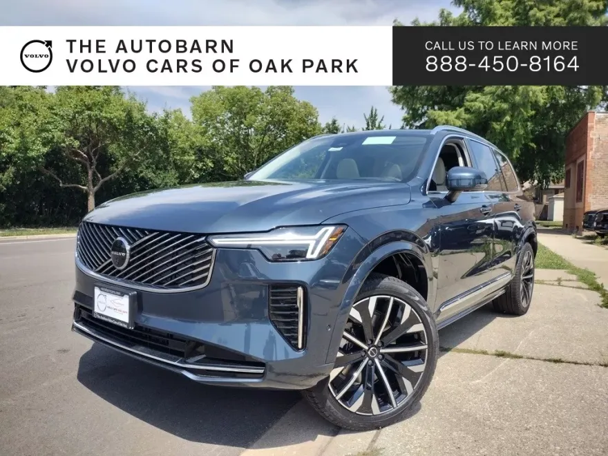 2026 Volvo XC90 B5 photo 1