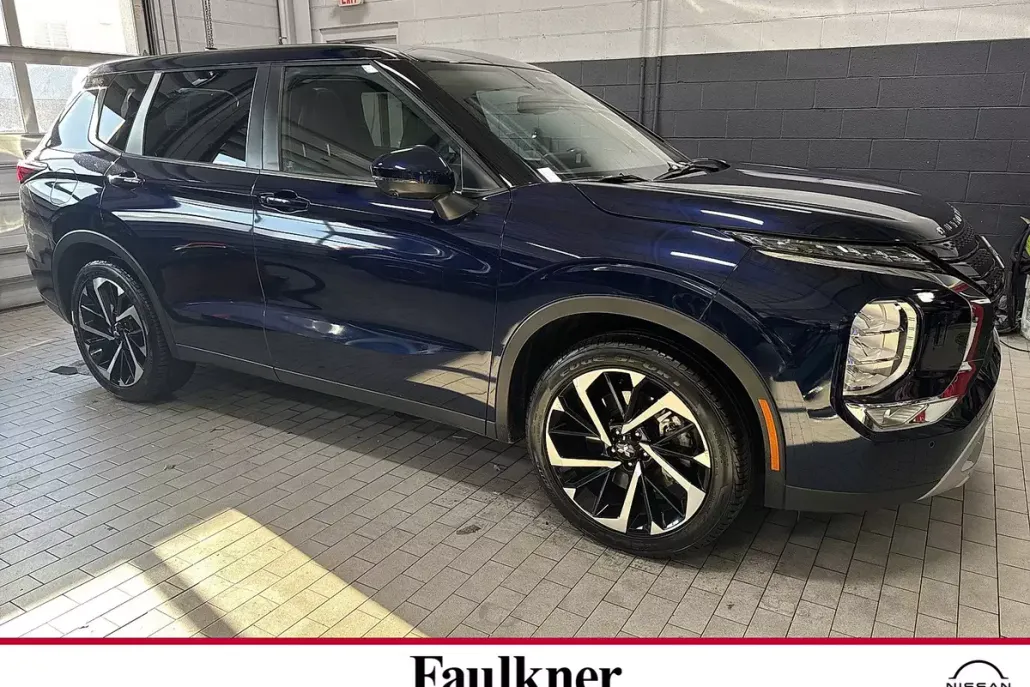2022 Mitsubishi Outlander SE Launch Edition S-AWC photo 1
