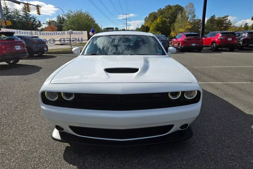 2019 Dodge Challenger R/T photo 1