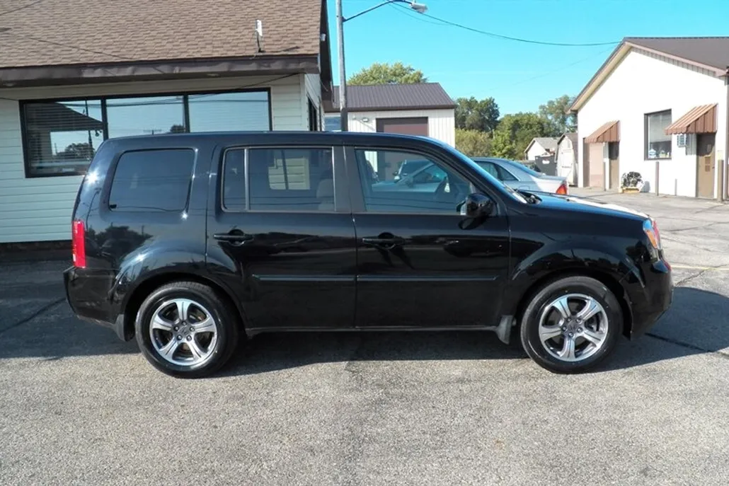 2015 Honda Pilot SE photo 1