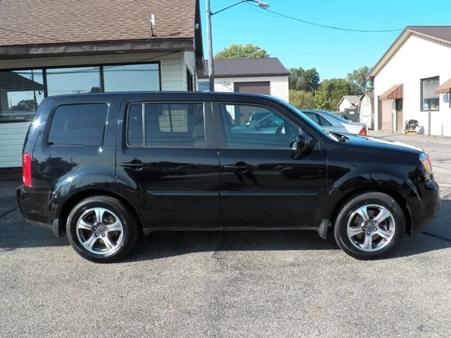 2015 Honda Pilot SE photo 1