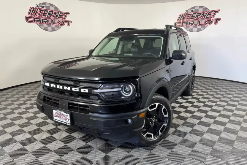 2023 Ford Bronco Sport Outer Banks photo 1