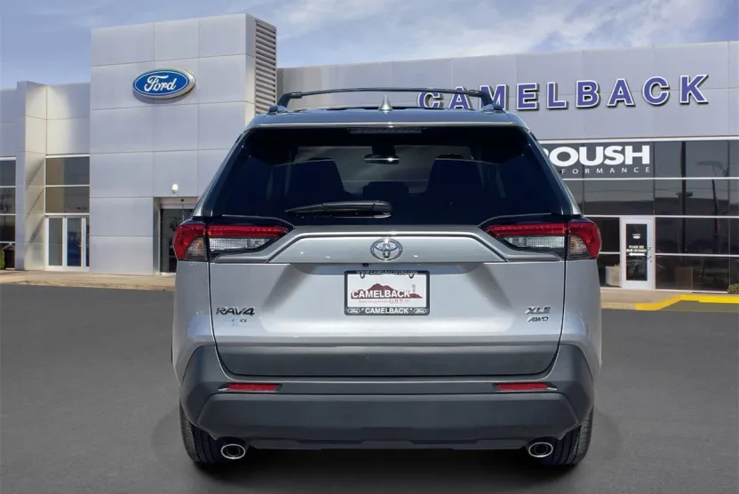 2025 Toyota RAV4 XLE Premium photo 1