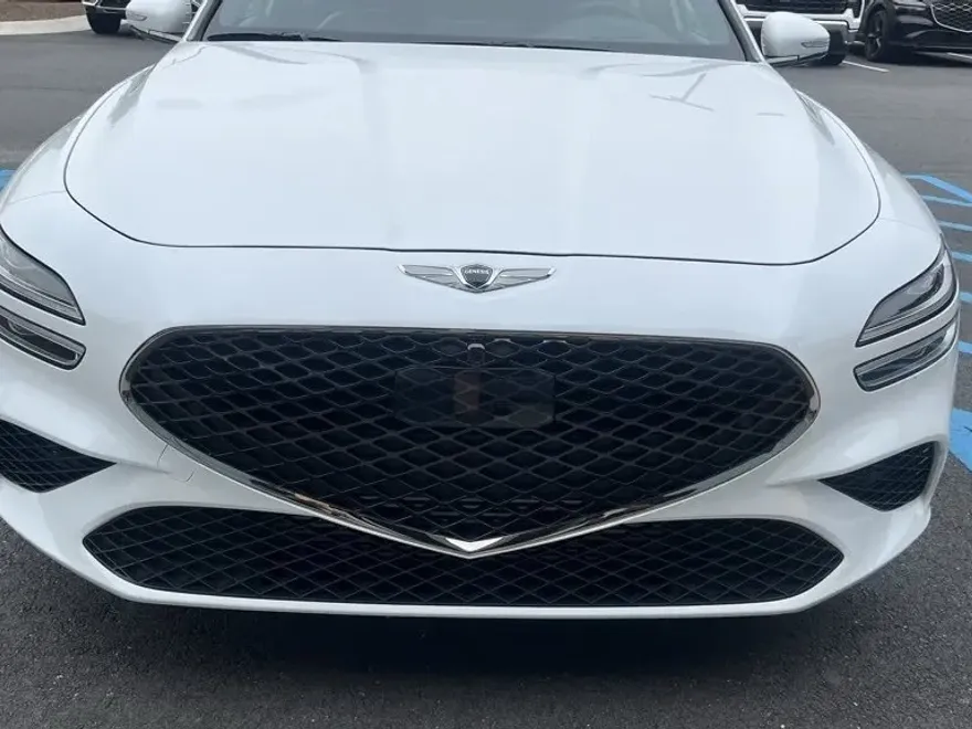 2023 Genesis G70 Advanced 3.3T Sport Prestige photo 1