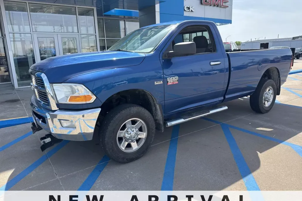 2011 Dodge Ram SLT photo 1