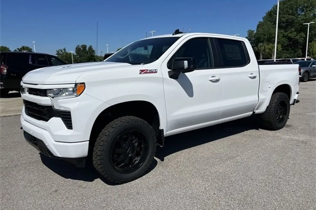 2024 Chevrolet Silverado 1500 RST photo 1