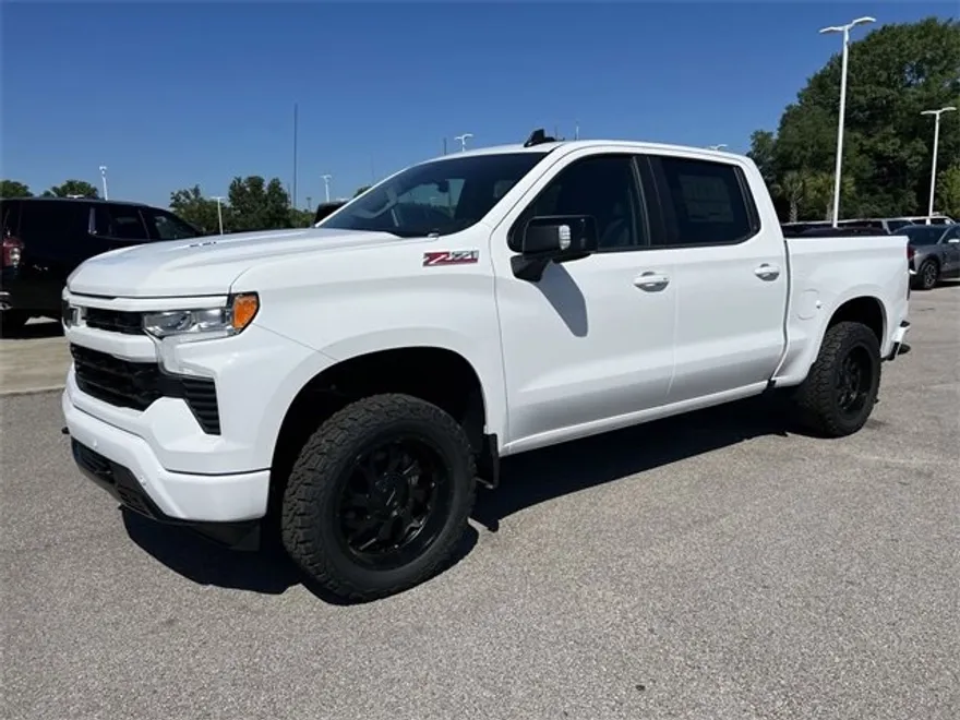 2024 Chevrolet Silverado 1500 RST photo 1