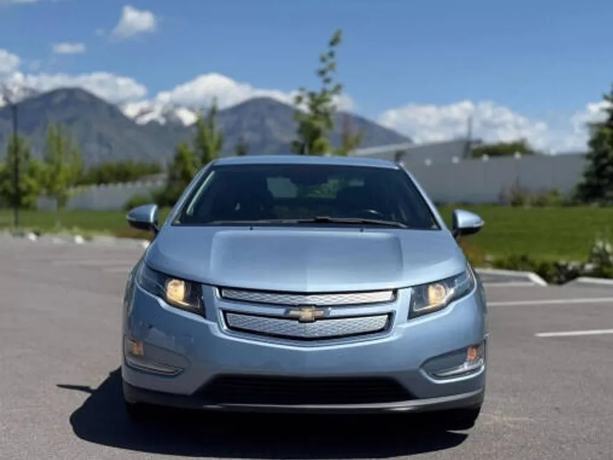 2013 Chevrolet Volt Premium photo 1