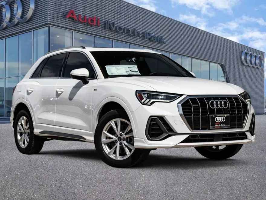 2025 Audi Q3 45 TFSI S line Premium photo 1