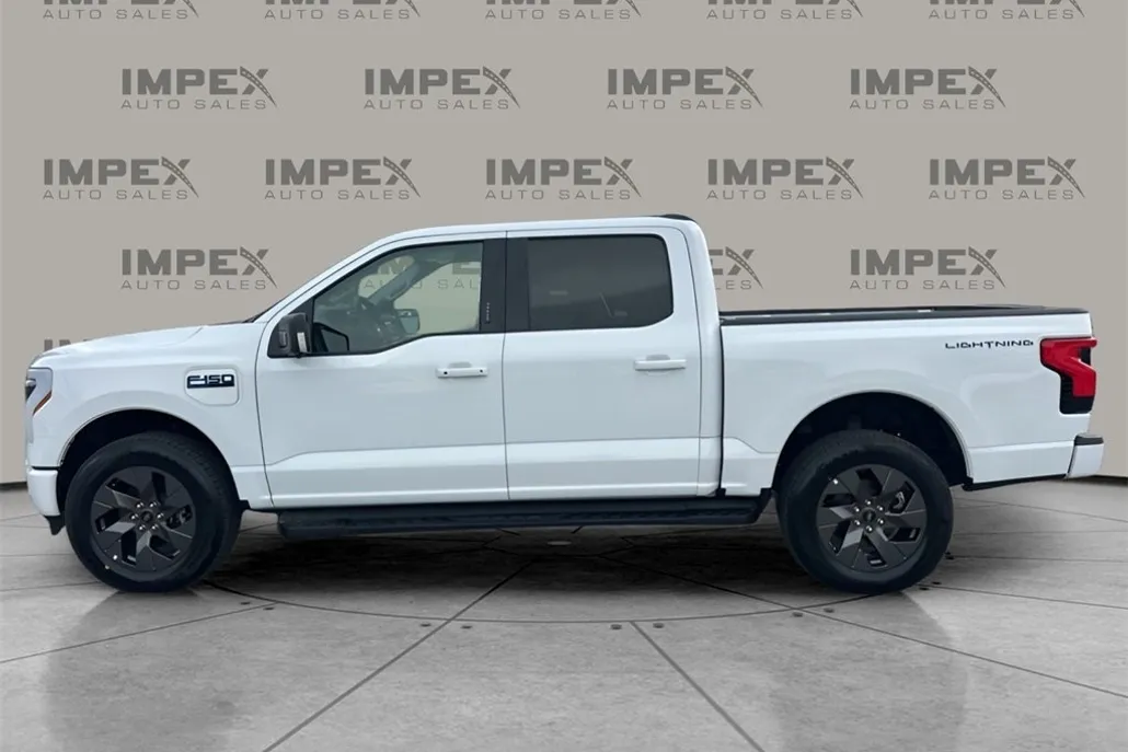 2024 Ford F-150 Lightning photo 1
