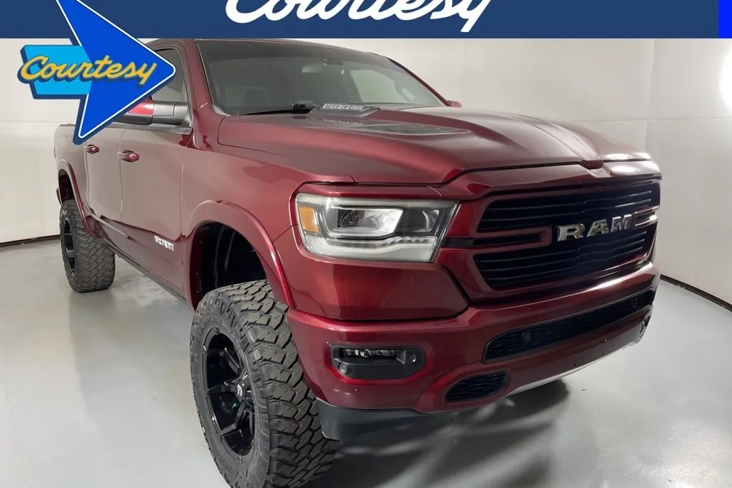 2020 Ram 1500 Laramie photo 1