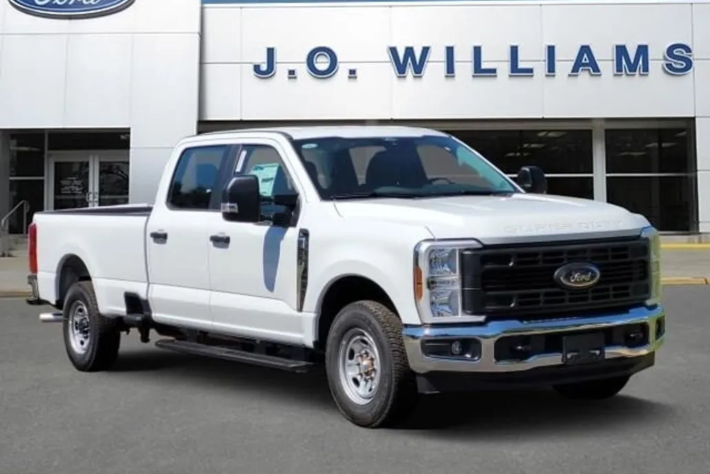 2026 Ford F-250 photo 1