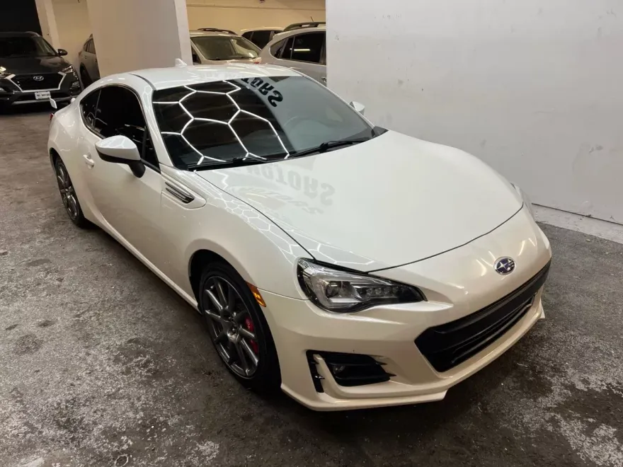 2017 Subaru BRZ Limited photo 1