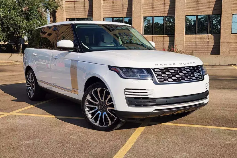 2021 Land Rover Range Rover P525 HSE HSE Westminster Edition photo 1