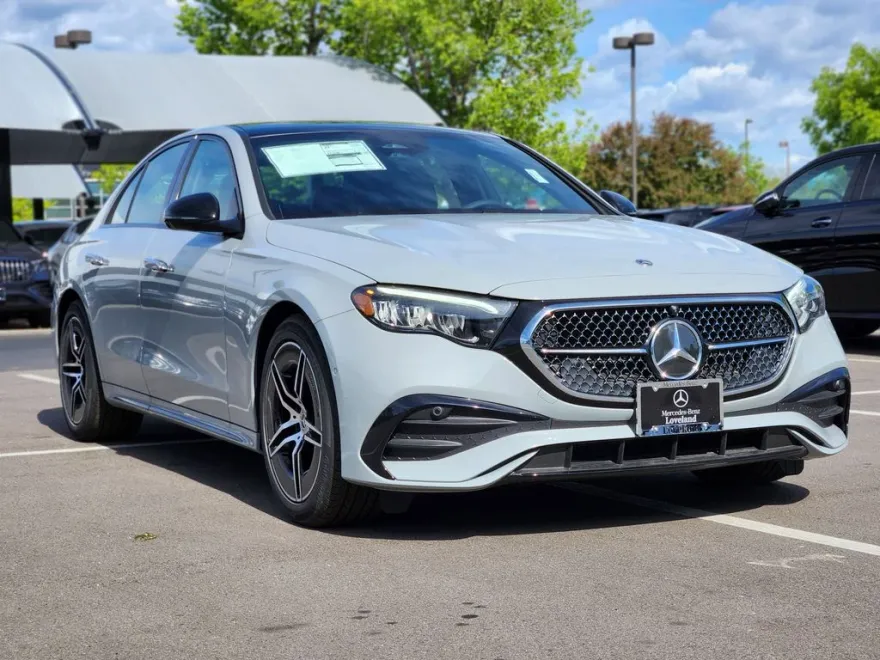 2025 Mercedes Benz E 4MATIC Sedan photo 1