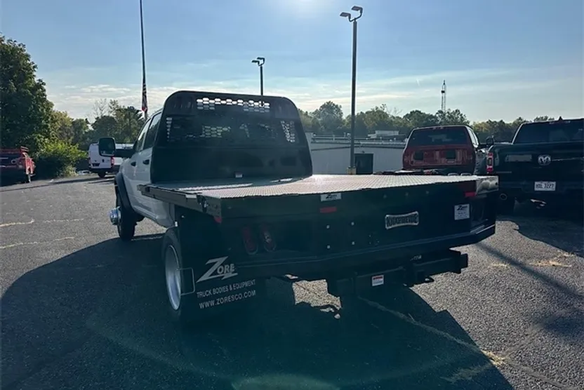 2024 Ram 5500 Tradesman photo 1