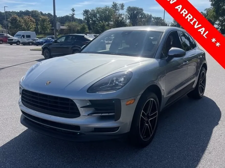 2020 Porsche Macan Base photo 1