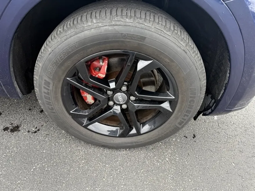 2018 Audi Q5 2.0T Premium Plus photo 1