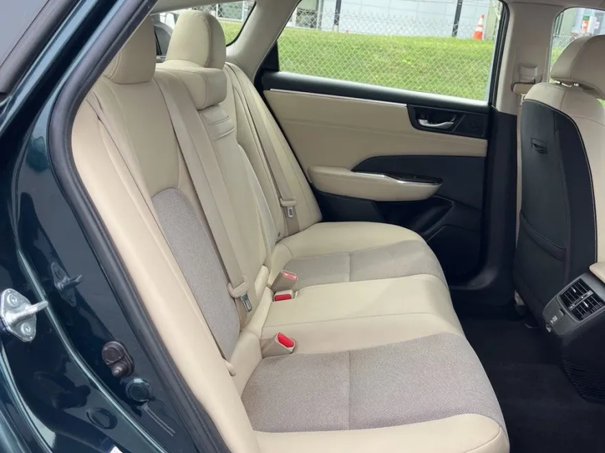 2018 Honda Clarity Plug-In Hybrid photo 1