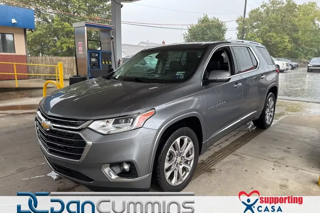 2020 Chevrolet Traverse Premier photo 1