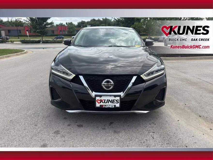 2020 Nissan Maxima SV photo 1