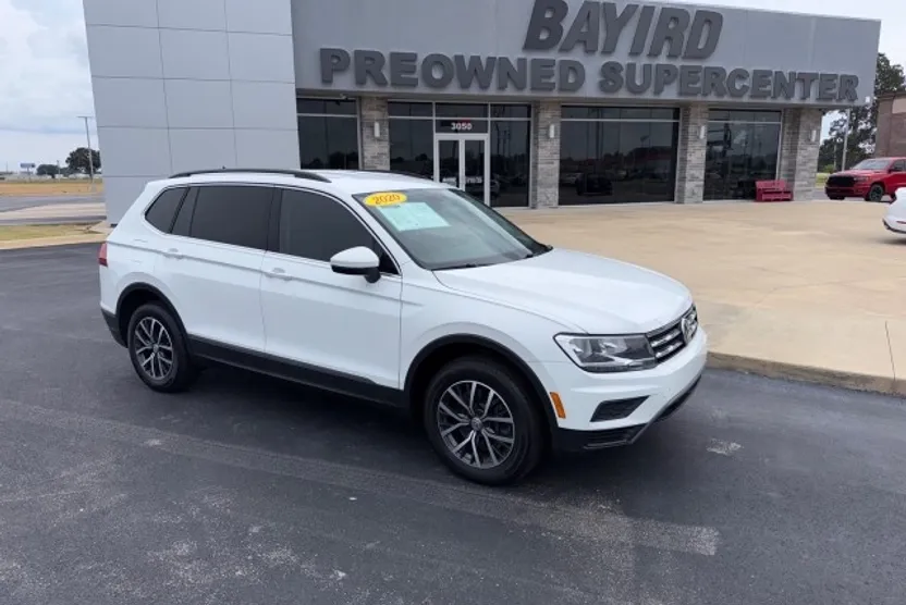 2020 Volkswagen Tiguan SE photo 1