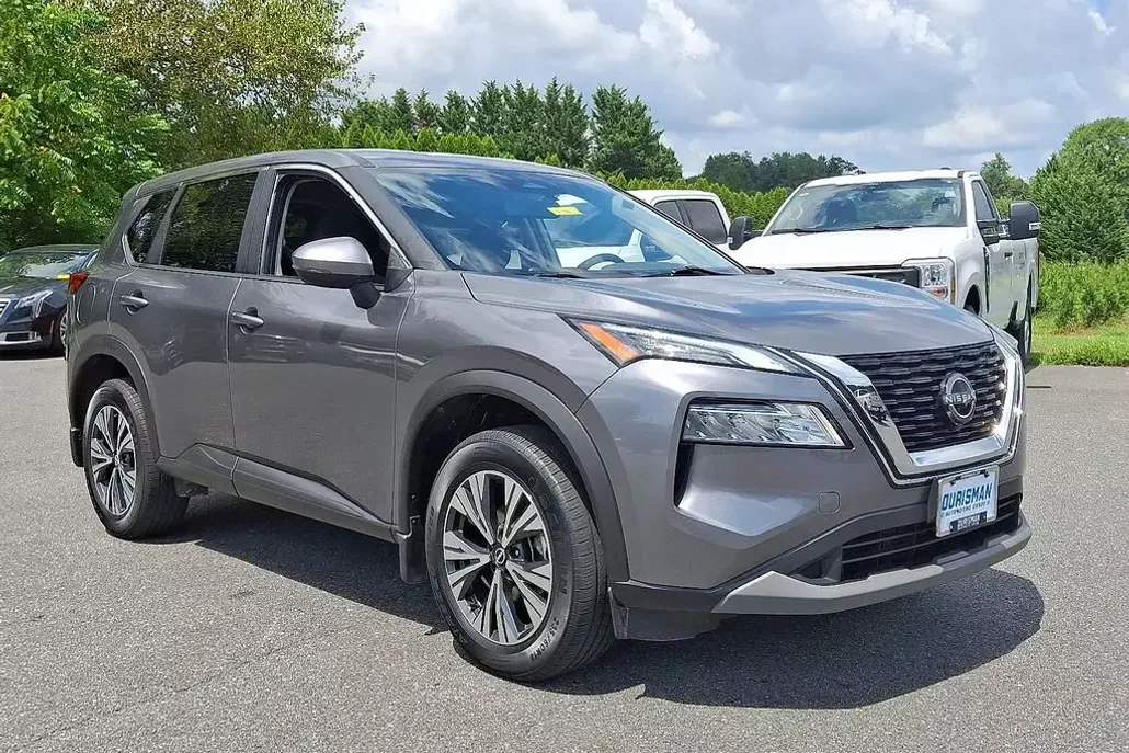 2023 Nissan Rogue SV photo 1