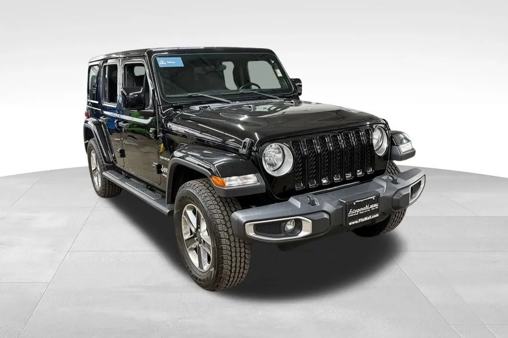 2018 Jeep Wrangler Unlimited Sahara photo 1