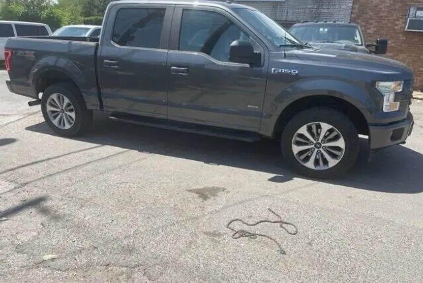 2017 Ford F-150 XL photo 1