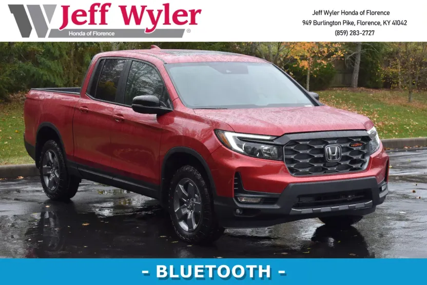 2025 Honda Ridgeline TrailSport photo 1
