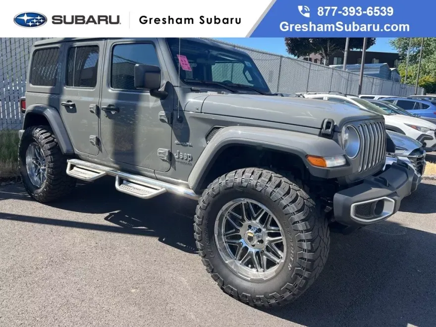 2020 Jeep Wrangler Unlimited Sahara photo 1