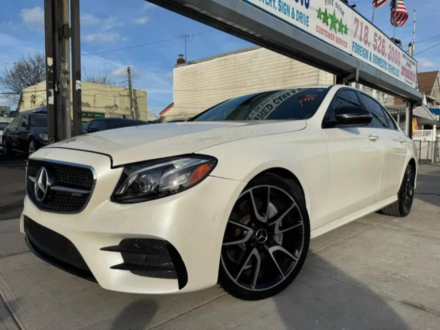 2017 Mercedes Benz E AMG 43 4MATIC Sedan photo 1