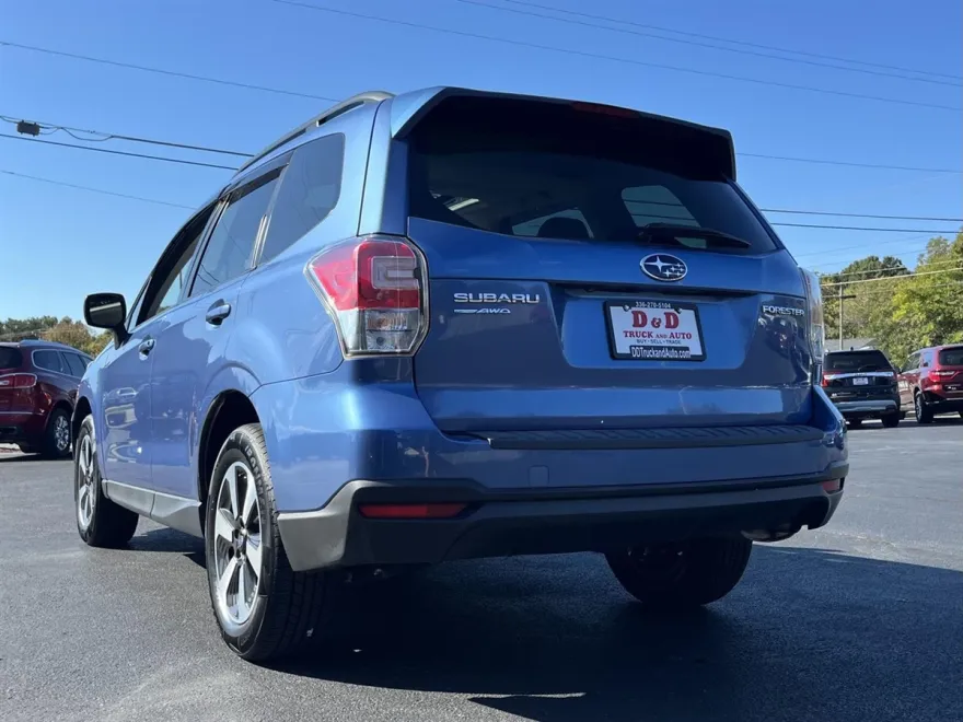 2018 Subaru Forester 2.5i Premium photo 1