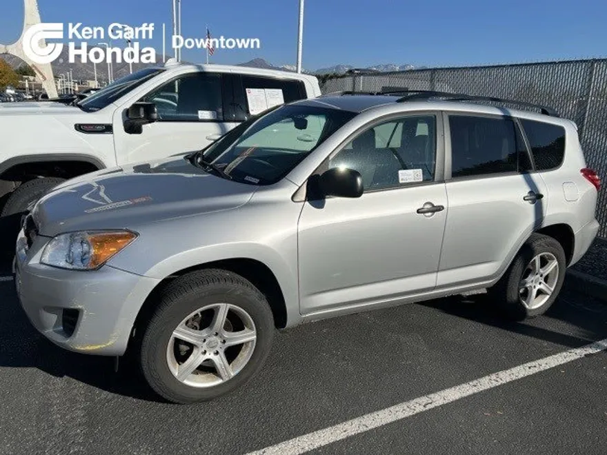 2012 Toyota RAV4 photo 1