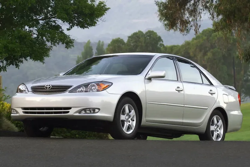 2005 Toyota Camry LE photo 1