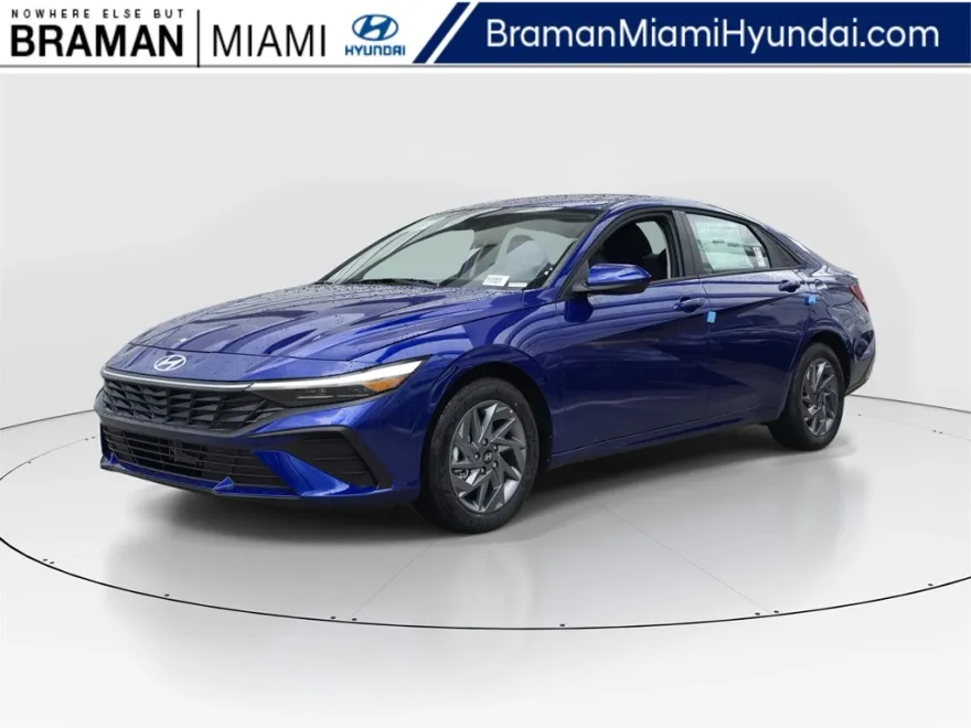 2025 Hyundai Elantra Hybrid photo 1