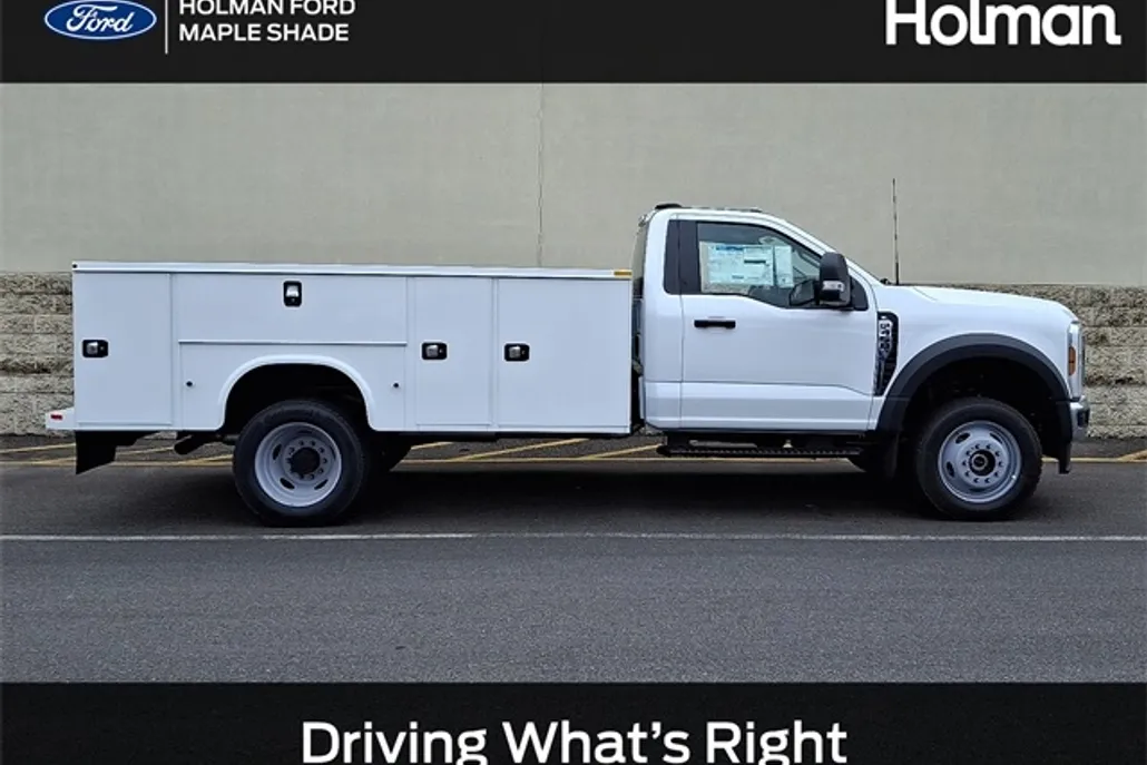 2025 Ford F-450 photo 1