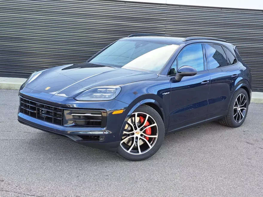 2026 Porsche Cayenne S E-Hybrid photo 1