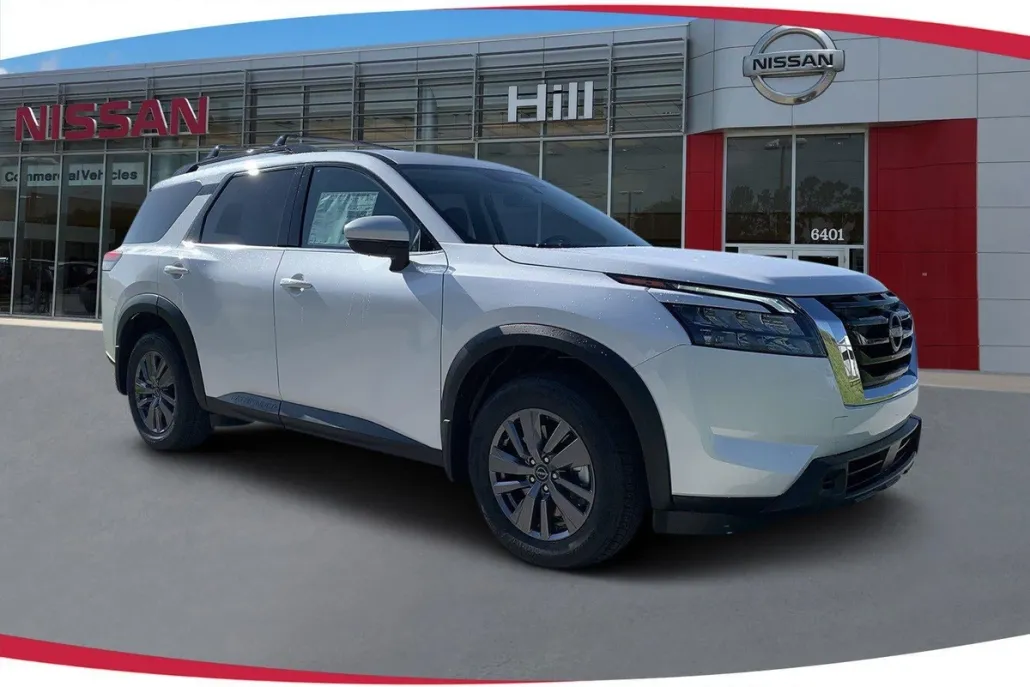 2025 Nissan Pathfinder SV photo 1