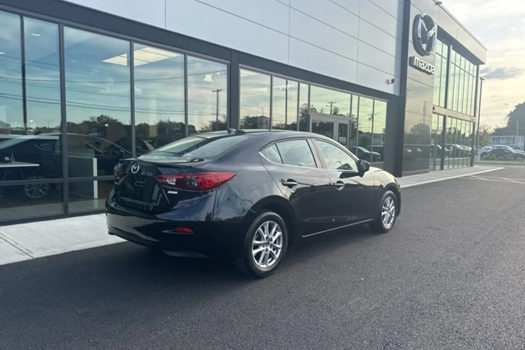 2015 Mazda Mazda3 Touring photo 1
