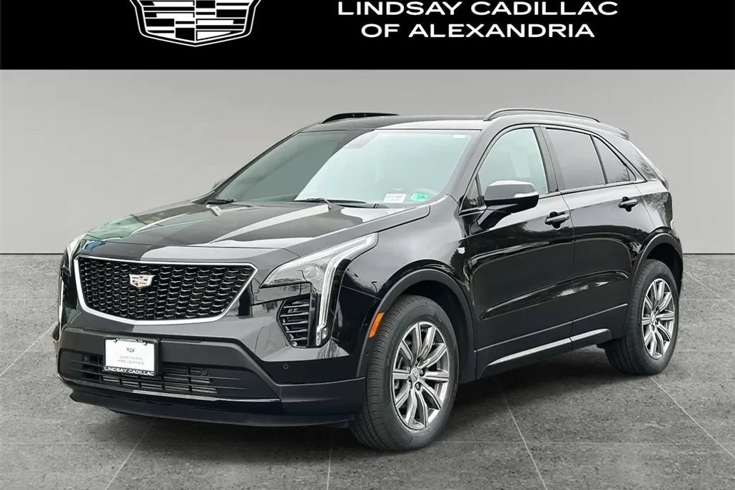 2022 Cadillac XT4 Sport photo 1
