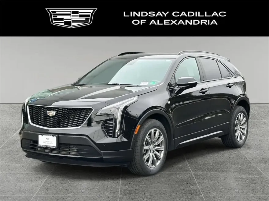 2022 Cadillac XT4 Sport photo 1