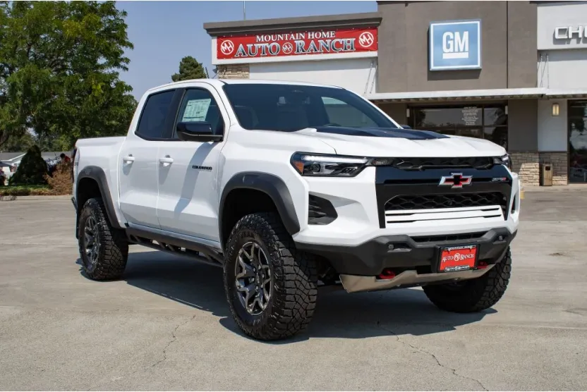 2026 Chevrolet Colorado ZR2 photo 1