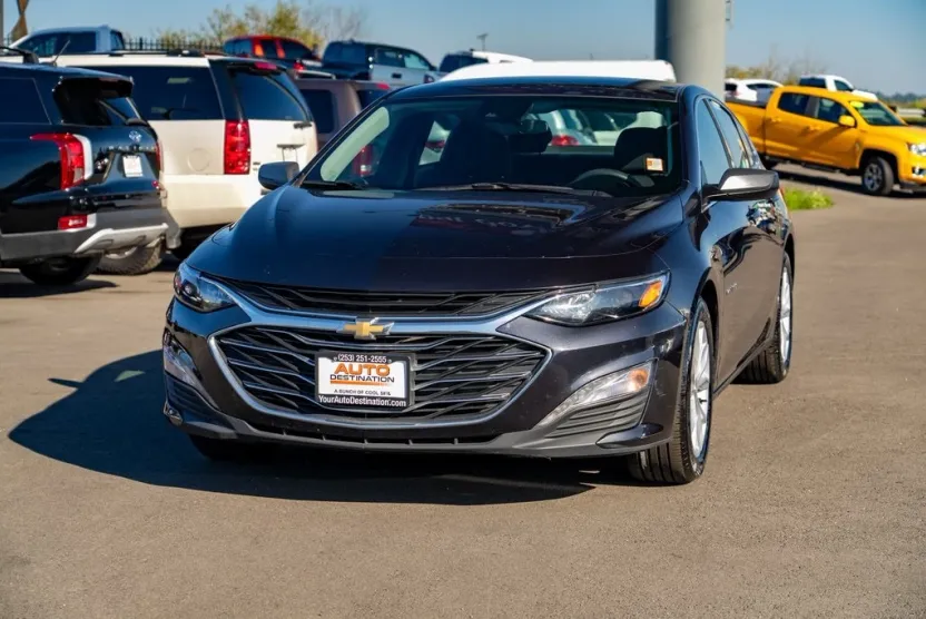 2023 Chevrolet Malibu 1LT photo 1